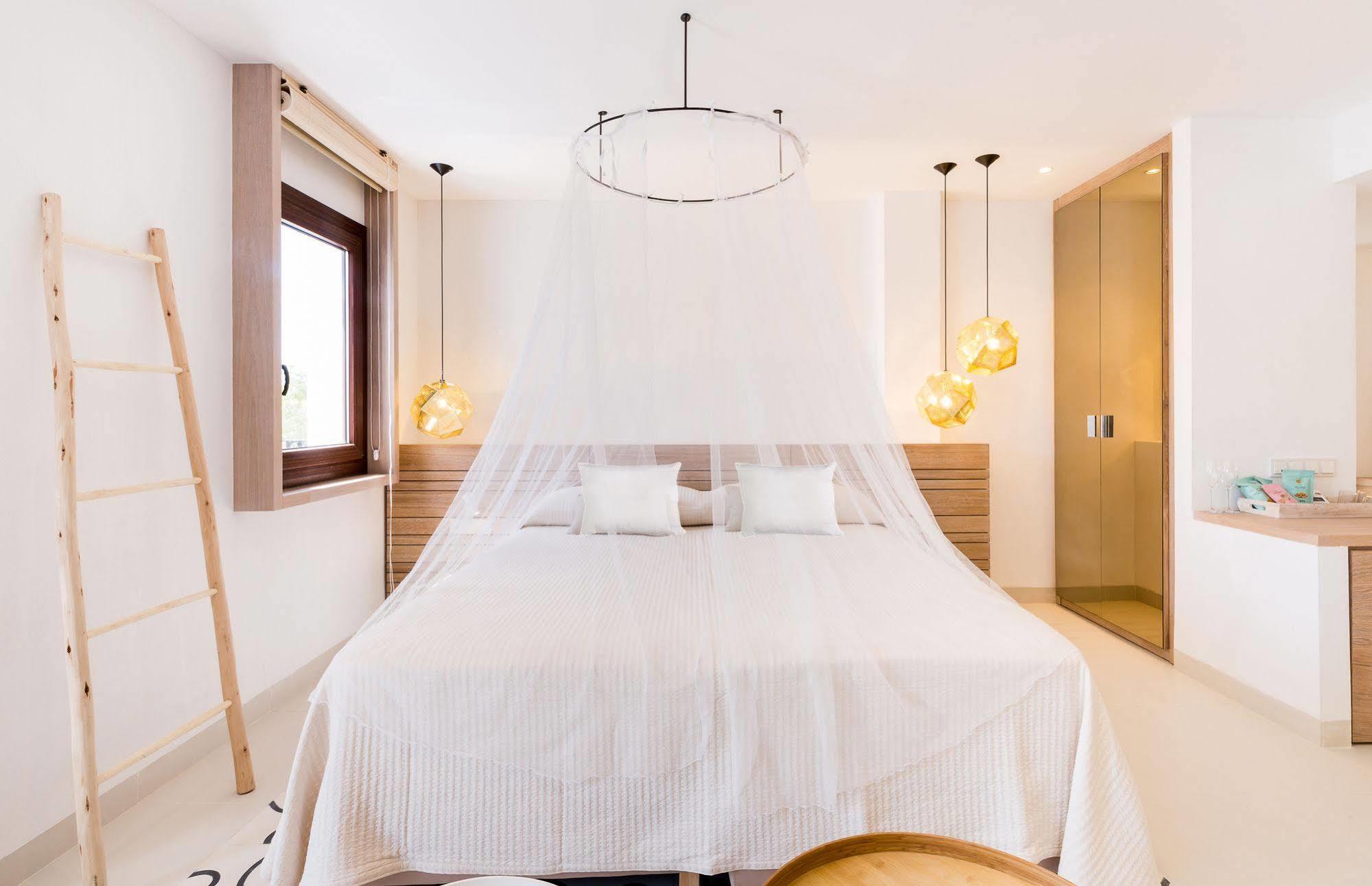 Gatzara Suites Santa Gertrudis Santa Gertrudis  Luaran gambar